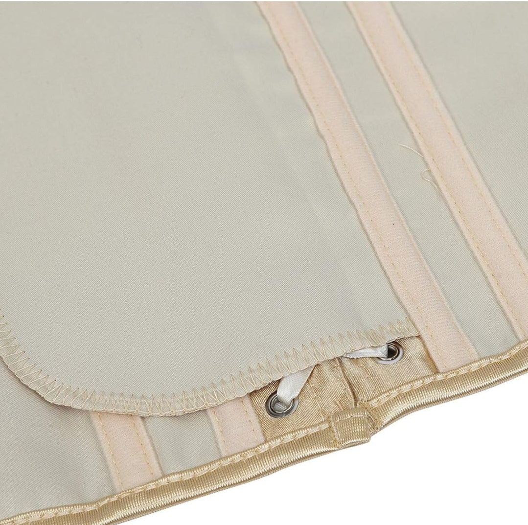 Corset provocativo sin copa, ideal para mujeres que buscan un conjunto íntimo atrevido, elegante y cómodo.