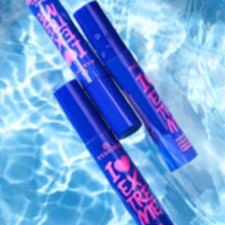 Mascara celeste