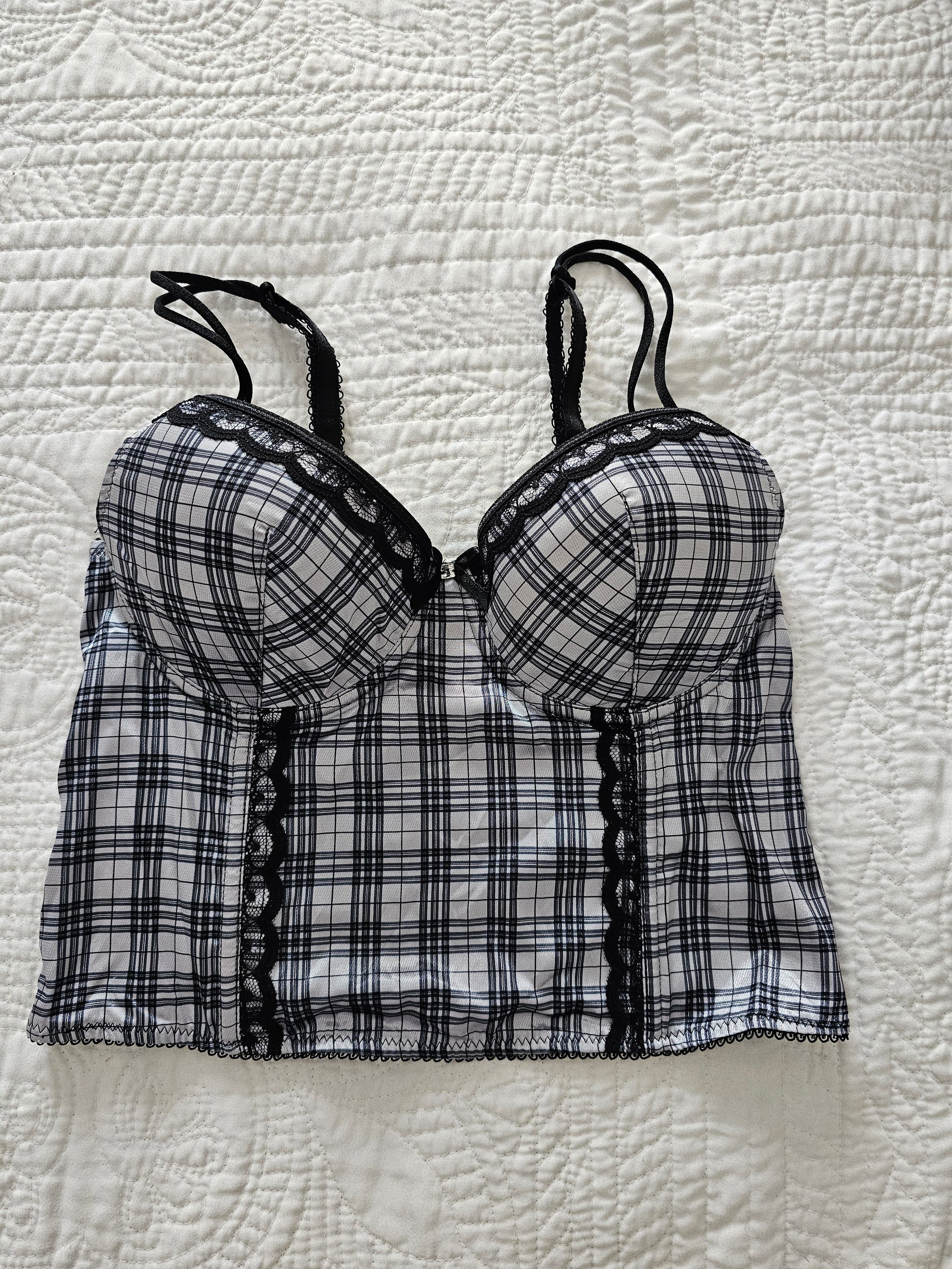 Corsé de satín con ajuste cómodo y firme, ideal para una noche especial y para mujeres talla 36B en Guatemala.