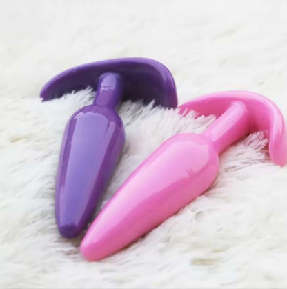 Explora nuevas sensaciones con este plug anal suave y seguro.