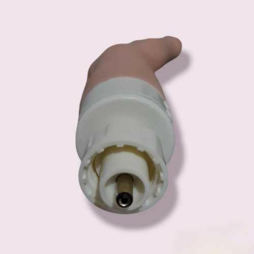 Lleva tu fantasía de trío al siguiente nivel con este doble vibrador de penetración, diseñado para placer vaginal y anal en un solo juguete erótico.